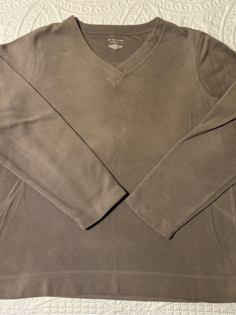 Tek Gear Sweatshirt V-Neck Fleece Women’s Top– Gray  size XL